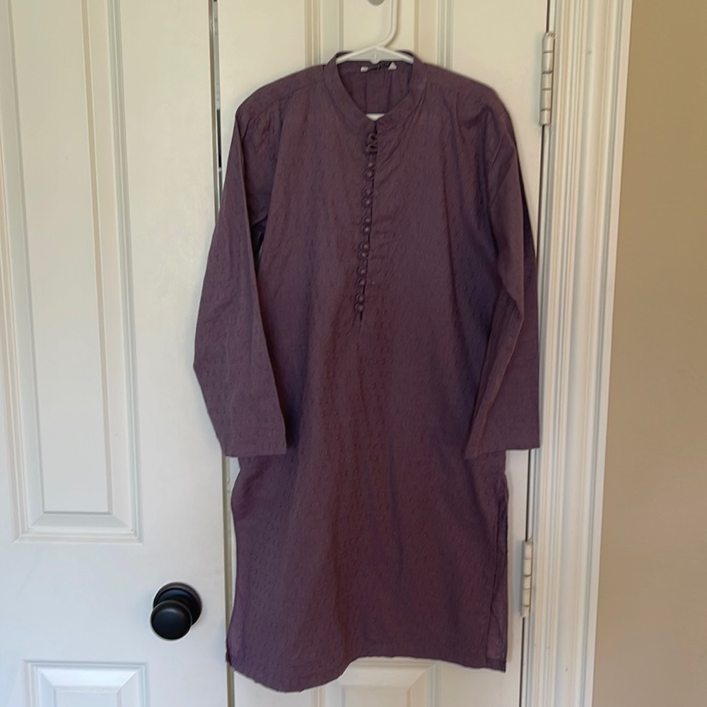 Pakistani / Indian Minnie Minors boys 8-9 year old kurta/shirt.